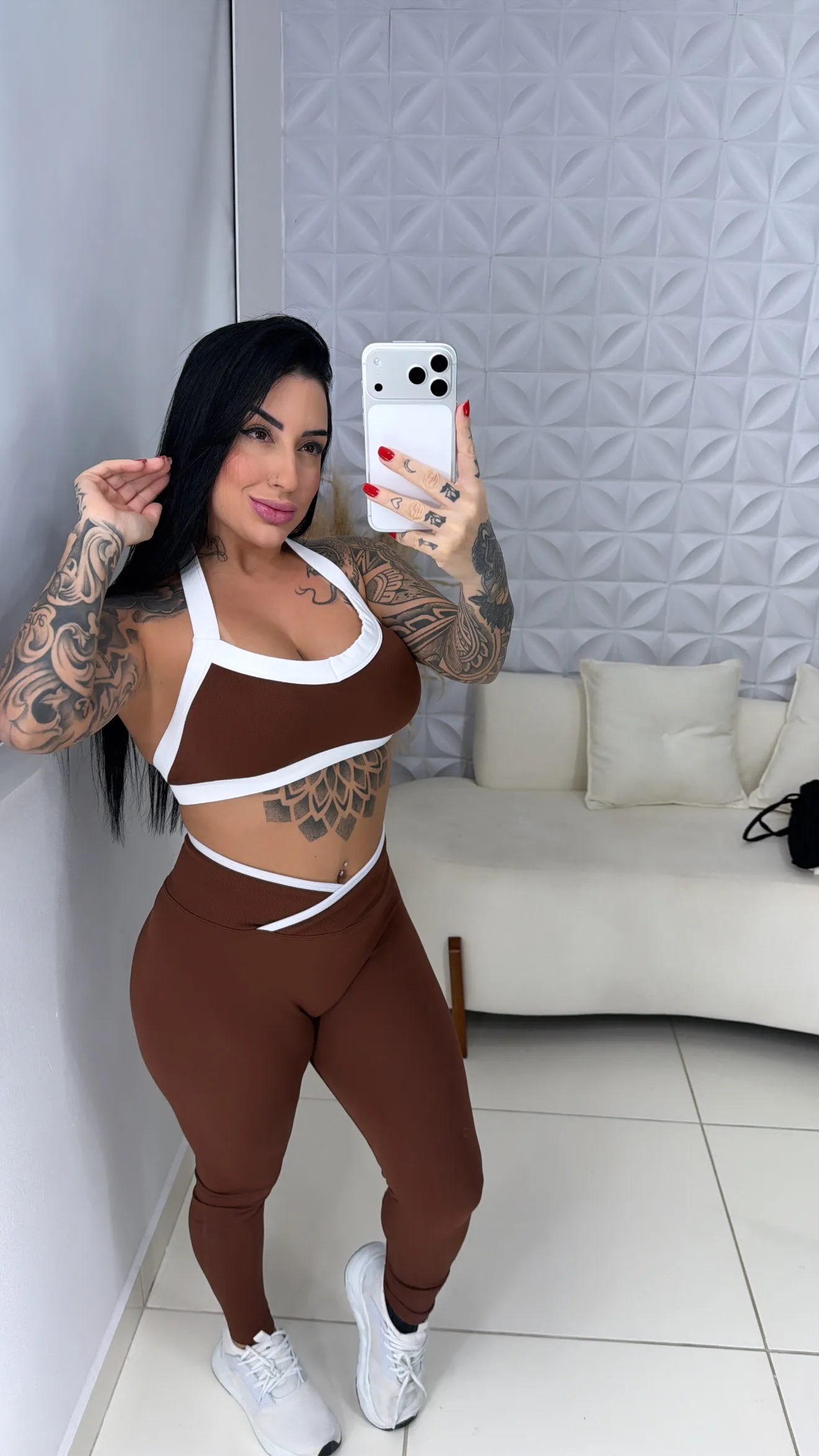 Emilly photo 4
