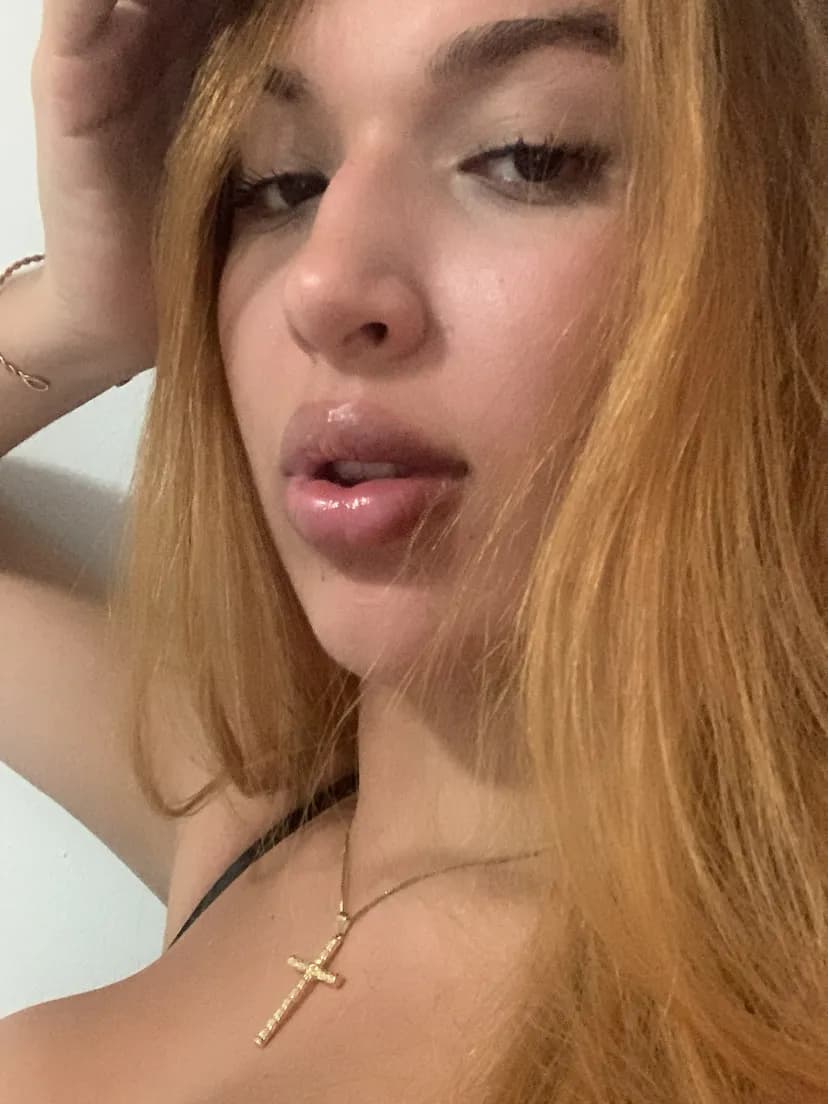 Lara Maia photo 4