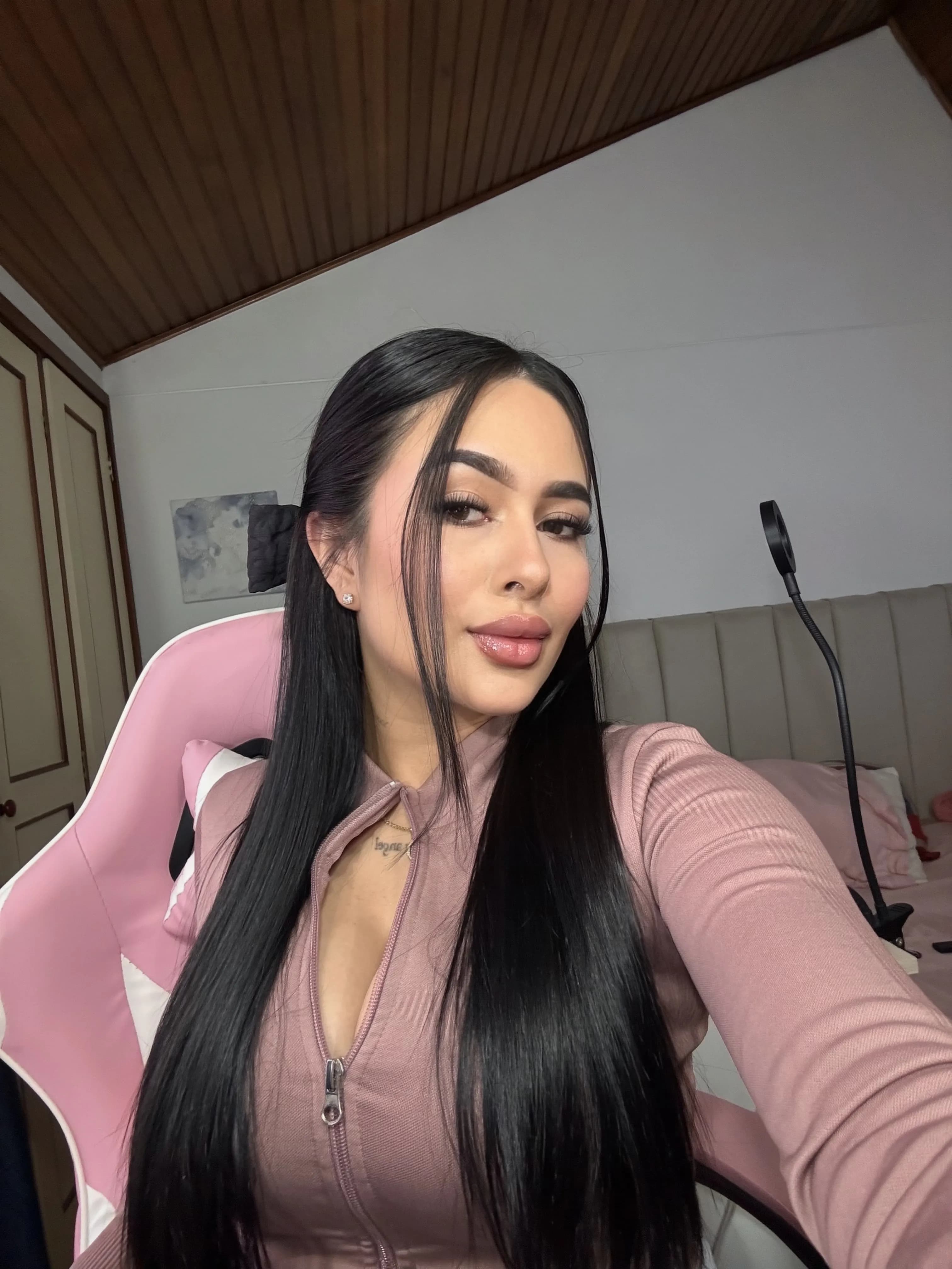pamela photo 5