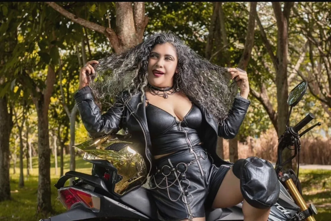 Devora Fox photo 6