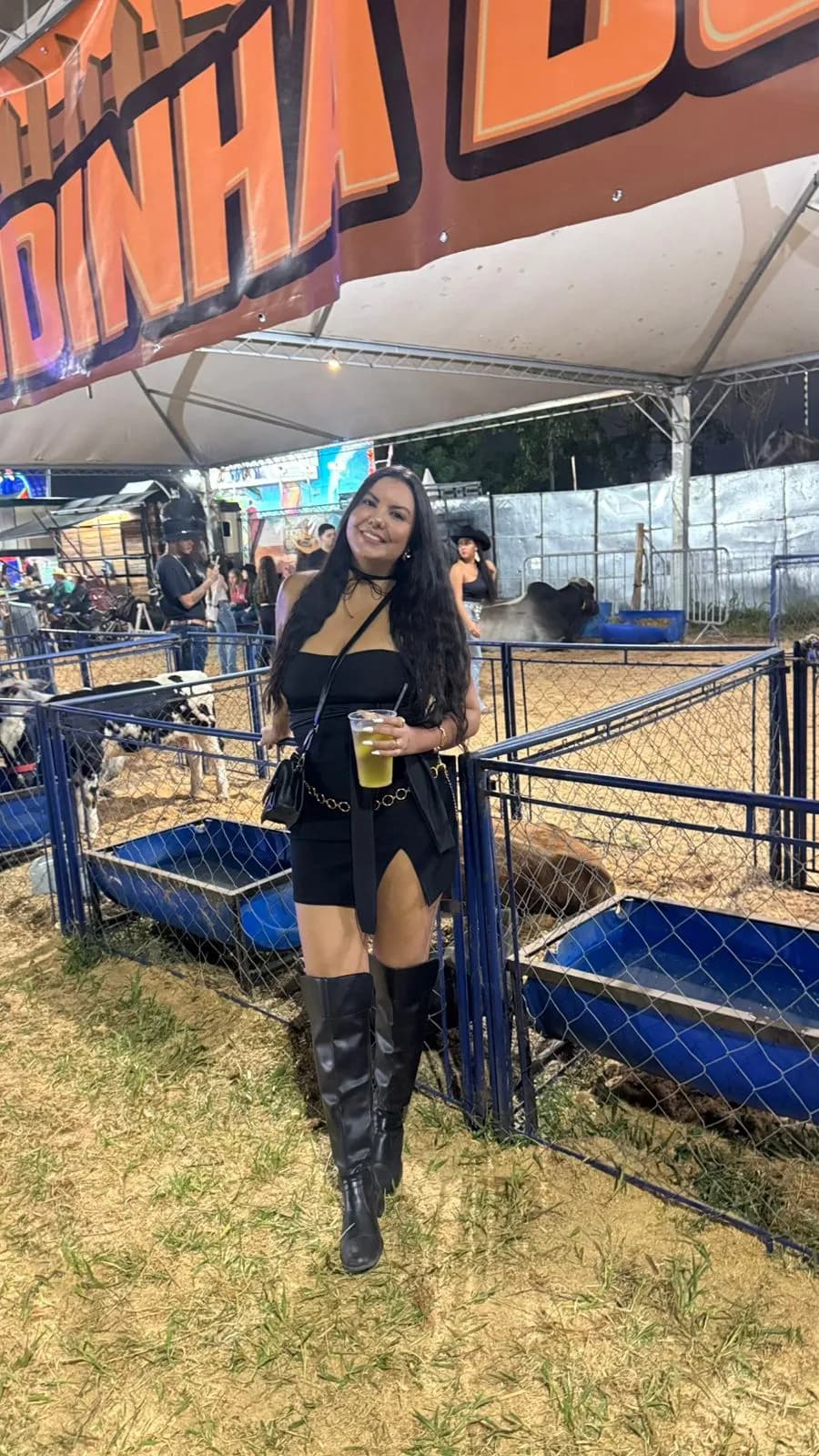 Pamela photo 1